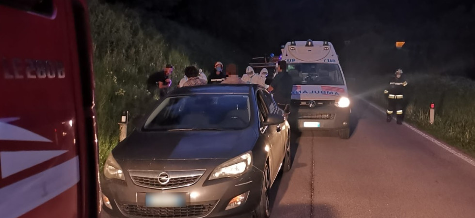 Scivola e finisce giù per una scarpata, 23enne trasportato in codice rosso all'ospedale Santa Chiara